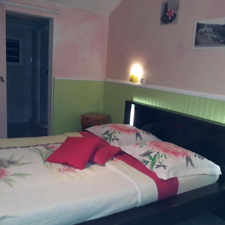 Petite Fleur De Lentilles Bed & Breakfast Cilaos Exterior foto