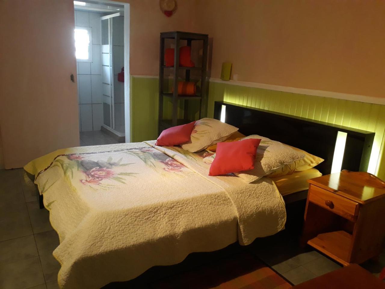 Petite Fleur De Lentilles Bed & Breakfast Cilaos Exterior foto
