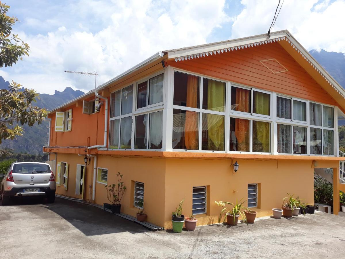 Petite Fleur De Lentilles Bed & Breakfast Cilaos Exterior foto