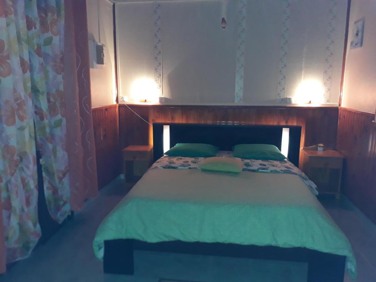 Petite Fleur De Lentilles Bed & Breakfast Cilaos Exterior foto
