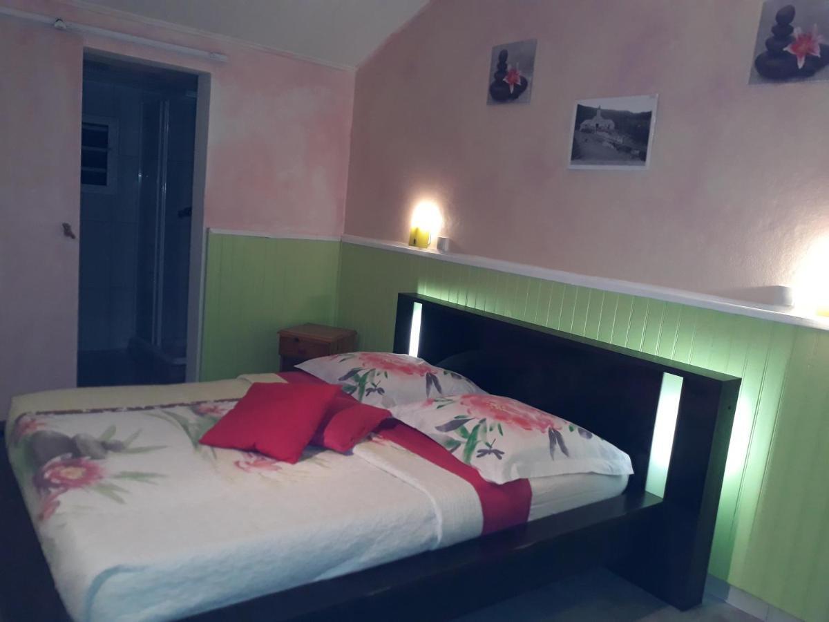 Petite Fleur De Lentilles Bed & Breakfast Cilaos Exterior foto