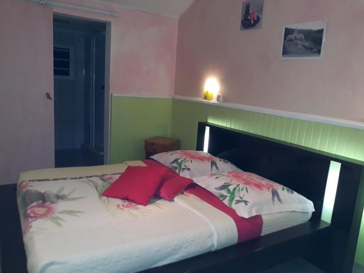 Petite Fleur De Lentilles Bed & Breakfast Cilaos Exterior foto